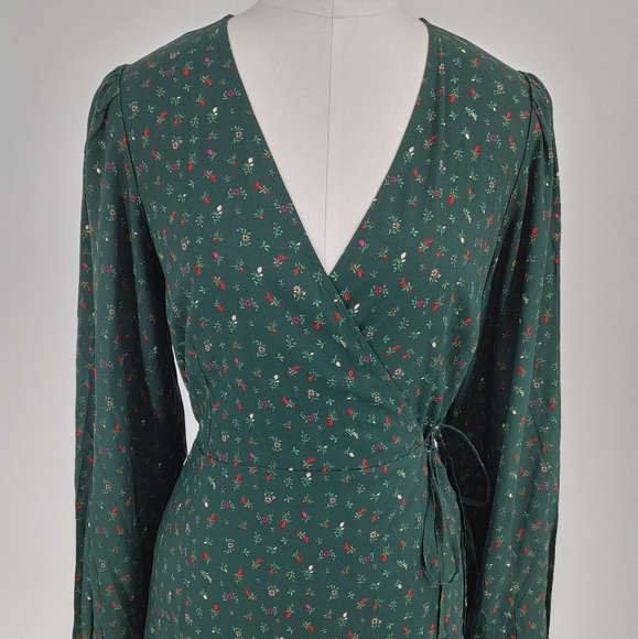 Old Navy | wrap dress - Picture 3 of 8